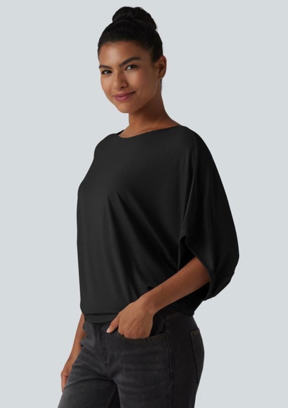 NWT! Halara Black Round Neck Batwing Sleeve Relaxed Top M